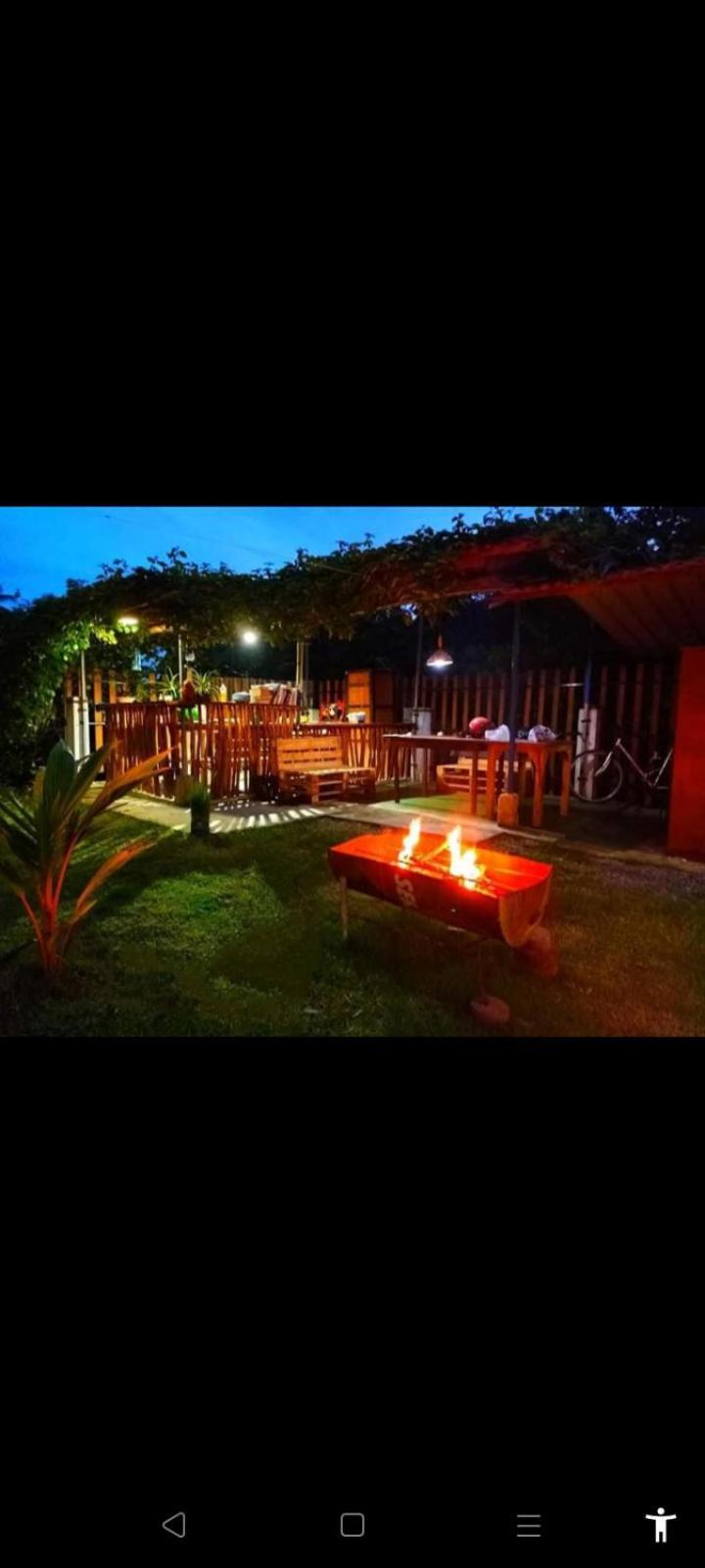 Hilltop Bungalow Hotell Mirissa Exteriör bild